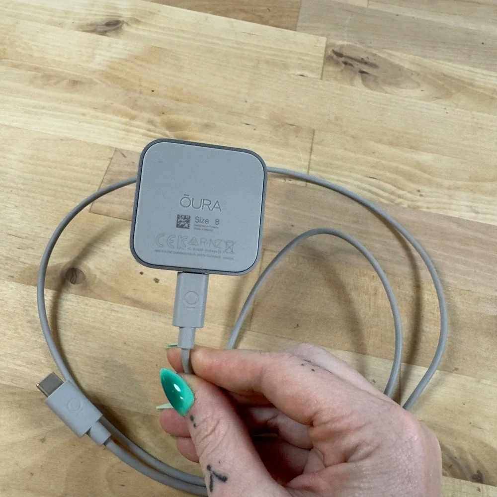 Oura Ring Gen 3 Charger Size 8 Gray Magnetic Charging Dock with USB-C Cable